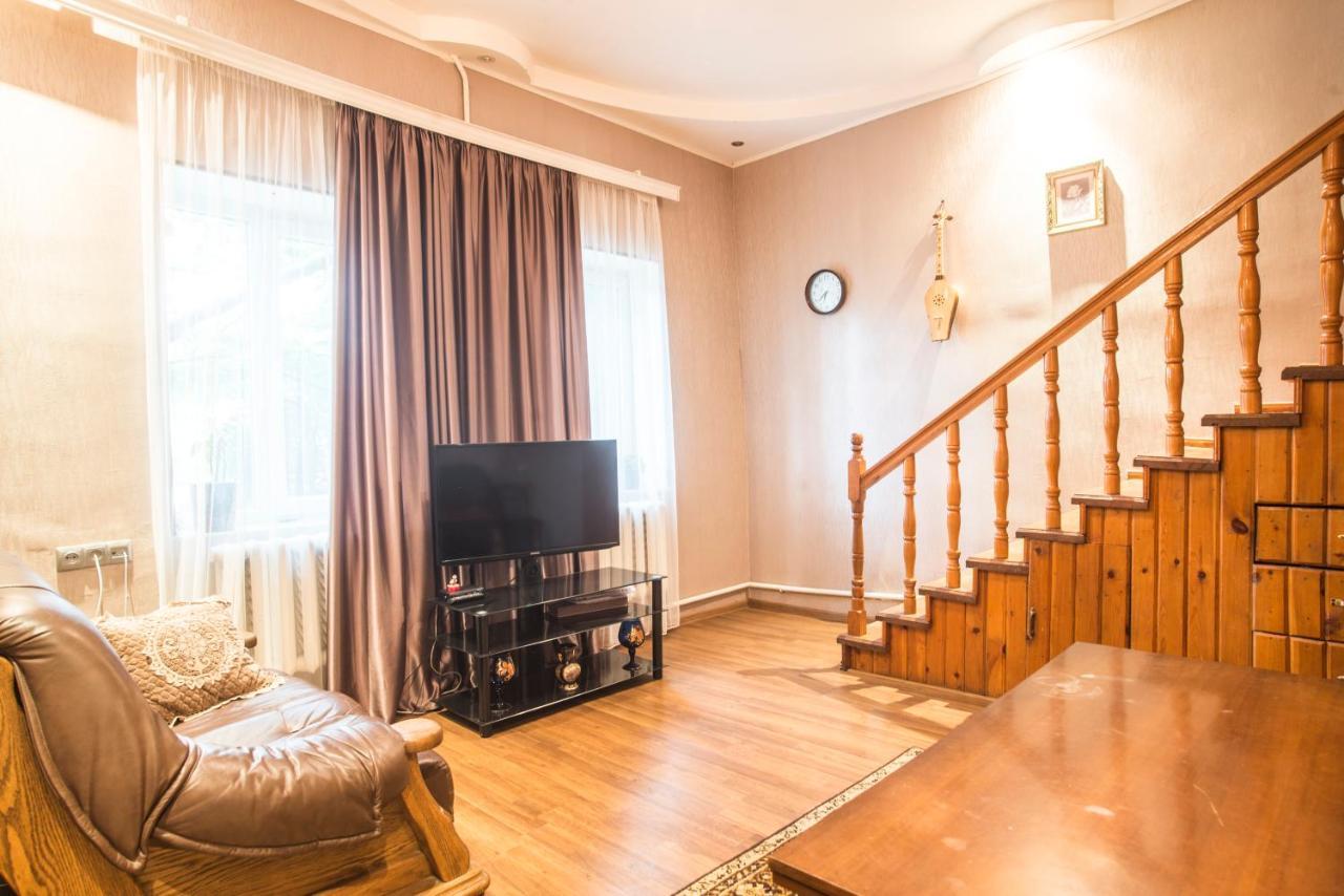 Zukas Hause Hotell Akhaltsikhe  Exteriör bild